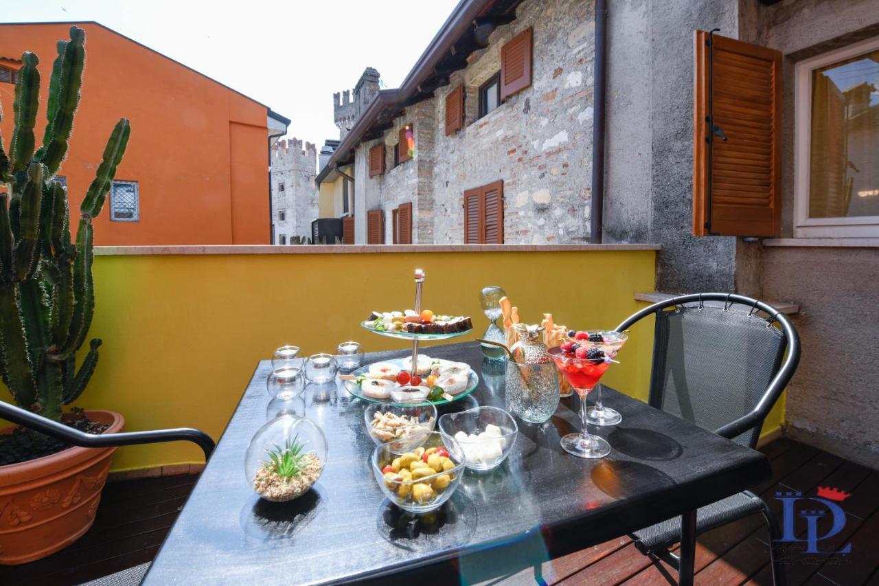 Desenzanoloft Official Partner Marriott Homes & Villas - Queen Of Sirmione Castle View Exteriör bild